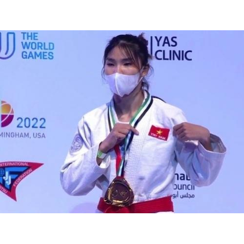 Nữ võ sĩ Việt Nam gây sốt tại giải vô địch Jiu-Jitsu thế giới 2021