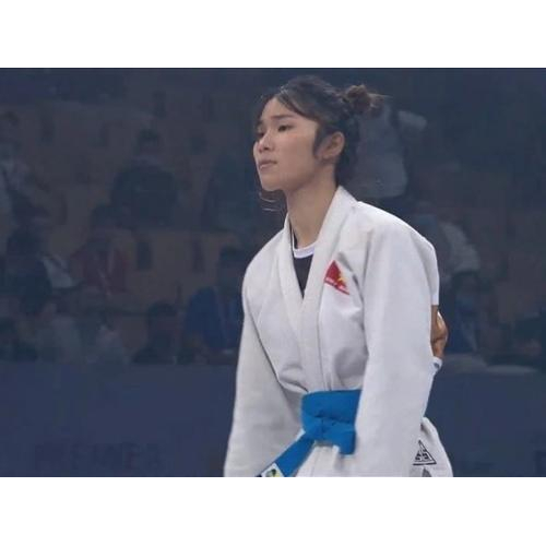 Nữ võ sĩ Việt Nam gây sốt tại giải vô địch Jiu-Jitsu thế giới 2021